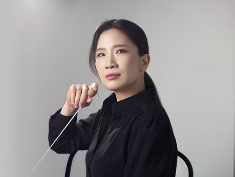 Eun Sun King conductor.jpg